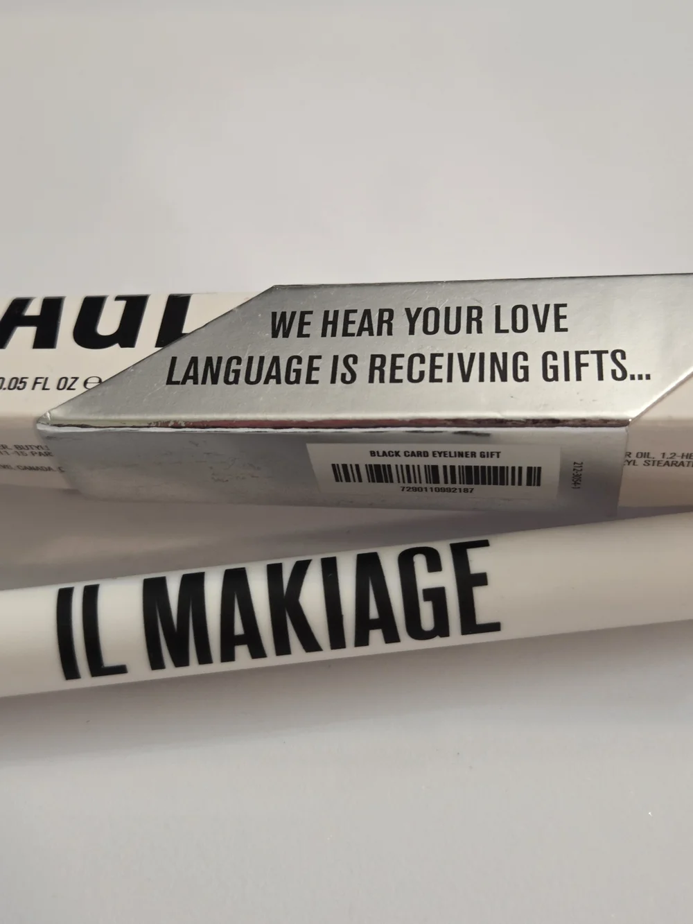 IL MAKIAGE bold dramatic
